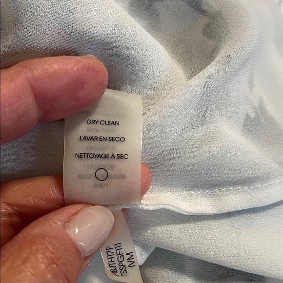 Tommy Hilfiger Floral Ruffle Blouse Lined White Black Turquoise Colors, Size M - Picture 12 of 12